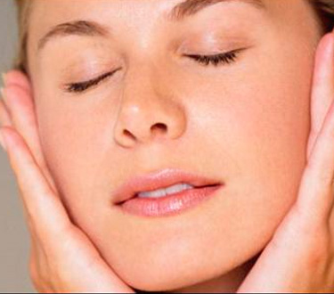 Excesso de oleosidade no rosto pode causar triquíase